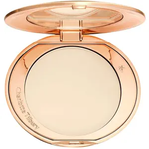 Charlotte Tilbury, Fond de teint, Poudre rechargeable Aérographe Flawless ( Poudre de finition rechargeable) 8 g - Nuance : 1 (1 Foire) pas cher