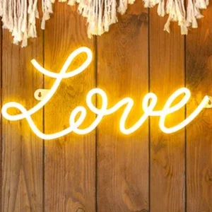 Party-Decoration Partydeco - Neon LED - Love, wit, 61 x 27,4 cm pas cher