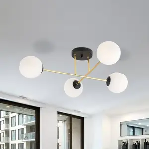 Plafonnier moyen laiton et noir avec boules en verre blanc 4x E14 pas cher