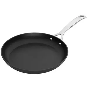 Le Creuset Poêle Anti-Adhérente en Aluminium Forgé, 22 cm, Anthracite/Argenté,51112220010002