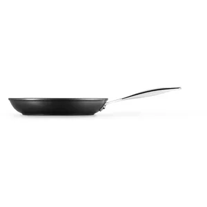 Le Creuset Poêle Anti-Adhérente en Aluminium Forgé, 26 cm, Anthracite/Argenté,51112260010002