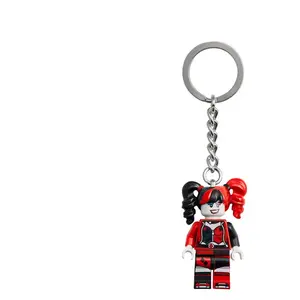 Comparateur de prix : LEGO Batman  Porte-clés Harley Quinn 854238