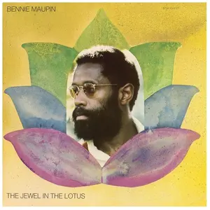 Comparateur de prix : ECM The Jewel In The Lotus (Luminessence Series)