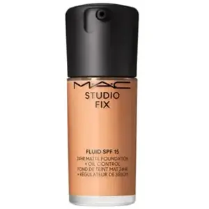 MAC Studio Fix Fluid SPF15 24HR Fond de teint mat + Oil Control No.C5.5 (30 ml) pas cher