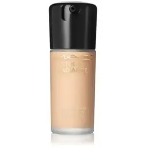 MAC Studio Radiance Serum Powered Foundation 30ml (Various Shades) - NW13 pas cher