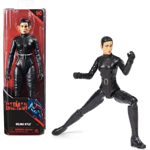 Comparateur de prix : DC Comics Figurine Batman Basique Catwoman The Batman Le Film 30 cm Noir