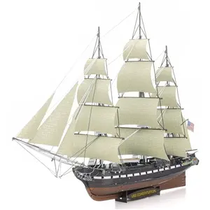 Maquette en métal - METAL EARTH - USS Constitution - Star Trek - Adult...Vendu parcdiscount
