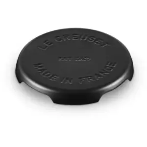 Dessous de plat LE CREUSET rond collection barbecue 22 cm noir mat pas cher