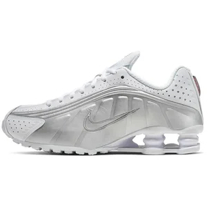 Nike Nike Shox R4 Blanc Argent - Baskets Femme Mode - 40 pas cher