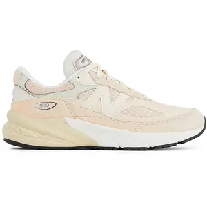 New Balance U990vr6 Vintage Rose Size: 45 | Running Outlet | Unisex | Roze pas cher