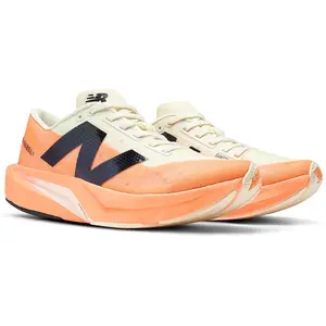 New Balance Baskets Fuelcell Rebel V4 pas cher