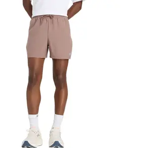 Comparateur de prix : New Balance Short Sport Essentials 5´´