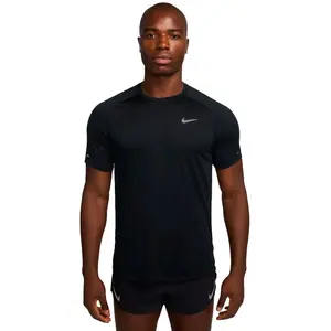 Nike Stride T-Shirt - Black, Black M pas cher