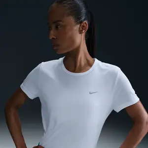 Nike tempo dri-fit hardloopshirt in de kleur wit.