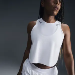 Nike AeroSwift M