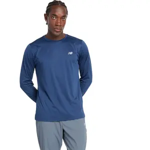 New Balance T-shirt à Manches Longues Sport Essentials pas cher