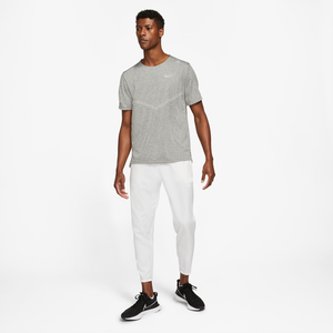 Nike Men's Short Sleeve Top M Nk Df Rise 365 Ss, Smoke Grey/Htr/Reflec...