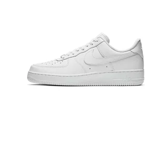 Nike Baskets Air Force 1 07 pas cher