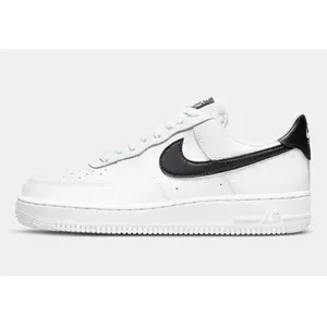 Nike Wmns Air Force 1 '07, Chaussures de Basket Unisexe-Adulte, White Black White, 41 EU pas cher