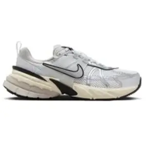 Nike sports shoes V2K Run pas cher