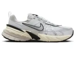 Nike V2K Run Femme - Summit White/Pure Platinum/Light Iron Ore/Metallic Silver, Summit White/Pure Platinum/Light Iron Ore/Metallic Silver 37.5 pas cher