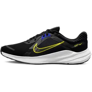 Nike Chaussures De Running Quest 5 pas cher