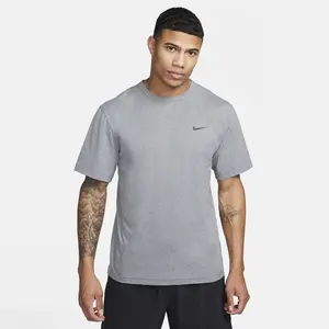 NIKE - dri-fit uv hyverse men's short - Training t-shirt korte mouw heren - Zwart