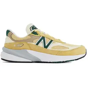 New Balance U990te6 Sulphur Size: 41.5 | Sneakers Outlet | Unisex | Geel pas cher