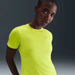 Nike Swift https://tqm.i-run.be/?P4790B5819DB223S1UC413a49072324V4 Vert L pas cher