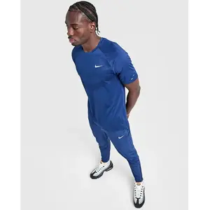 Comparateur de prix : Nike Stride T-Shirt - Bleu, Bleu S