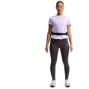 Hauts de running femme : Nike Swift L pas cher