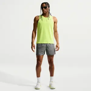 Short Nike Miler Gris L pas cher
