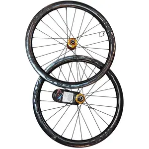 Chris King Jeu De Roues De Route Ard44 R45d 24/24 pas cher