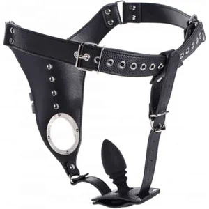 Strict Penis Kuisheidsgordel Met Siliconen Anaal Plug pas cher