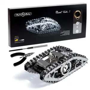 Time for Machine modèle réduit Marvel Tank acier 140 pièces pas cher