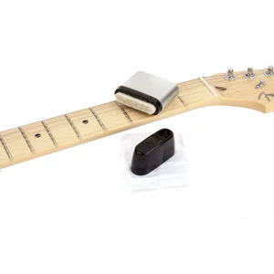Nettoyant cordes guitare Fender Speed Slick cleaner pas cher
