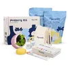 Image de Figured'Art Kit de Poterie Adulte avec Argile Premium Autodurcissante 2kg Sans Cuisson pour Débutants, Séchage à l'Air Libre. 100% Prêt à l’Emploi avec Outils, Peintures, Pinceaux, Vernis & Tutoriels