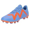 Image de PUMA Future Play FG/AG Chaussures de football pour homme, Bleu/blanc/orange (Blue Glimmer Puma White Ultra Orange), 43 EU