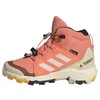 Image de adidas Mixte enfant Terrex Mid GORE-TEX Baskets, Coral Fusion/Wonder White/Core Black, 36 2/3 EU