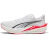 Image de Chaussures Puma Deviate NITRO 4 Blanc Rouge AW26, Taille 45 - EUR
