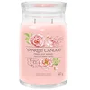 Image de Yankee Candle Bougie parfumée Signature | Roses fraîchement coupées | Grande bougie en pot avec double mèche | Mélange de cire de soja | Cadeau parfait pour femme