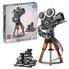 Image de LEGO 43230 Disney La Caméra Hommage à Walt Disney, Set collector pour Adultes, avec Minifigurines Mickey et Minnie Mouse, plus Figurines de Bambi et Dumbo, Cadeaux pour Femmes et Hommes