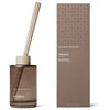 Image de Skandinavisk HYGGE Diffuseur à roseaux avec 8 roseaux Durée +3 mois Notes de parfum : thé noir et feuilles de menthe, pommes séchées et cannelle au four 200 ml