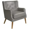 Image de Angel Cerdá | Fauteuil confident tapissé en cuir avec dossier capitonné. Structure interne en bois de pin et structure en bois massif de frêne.