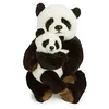 Image de WWF - Peluche Maman Panda et Bébé - Peluche Réaliste avec de Nombreux Détails Ressemblants - Douce et Souple - Normes CE - Hauteur 28 cm