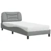 Image de vidaXL Lit avec matelas Hvar gris clair 90x190 cm tissu