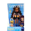 Image de Bratz Goin Out Poupée - Sasha - 1 Poupée Mannequin à Collectionner - Une Tenue Un Sac à Main Une Paire de Lunettes Soleil - 6 ans