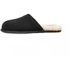 Image de Chausson Homme UGG SCUFF