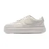 Image de Baskets - NIKE - Court Vision Alta - Blanc - Lacets - Talon Plat