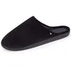 Image de Isotoner Chaussons ultra confortables et légers mousse à mémoire de forme noir homme